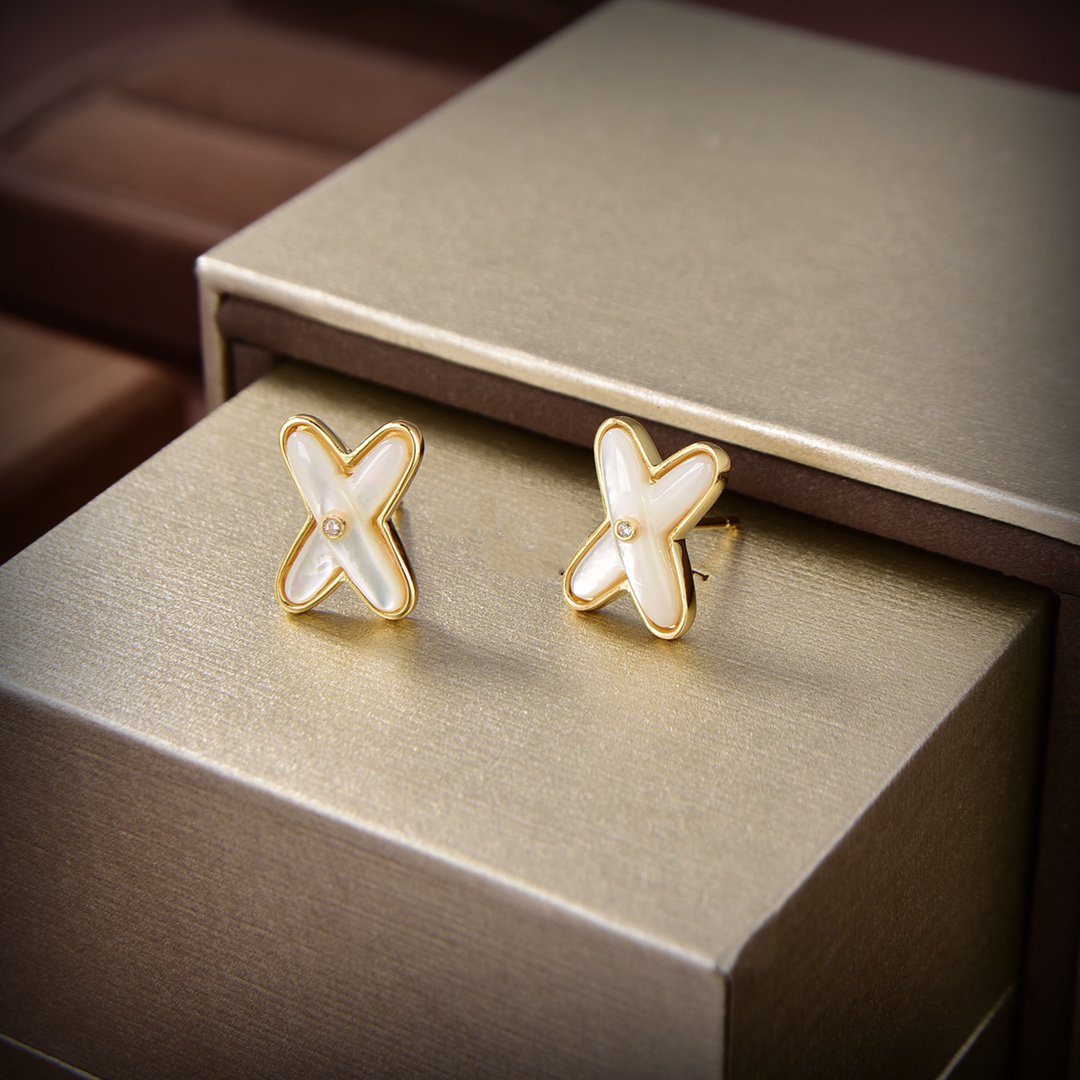 Pomuse JEUX DE WHITE MOP GOLD DIAMOND EARRINGS