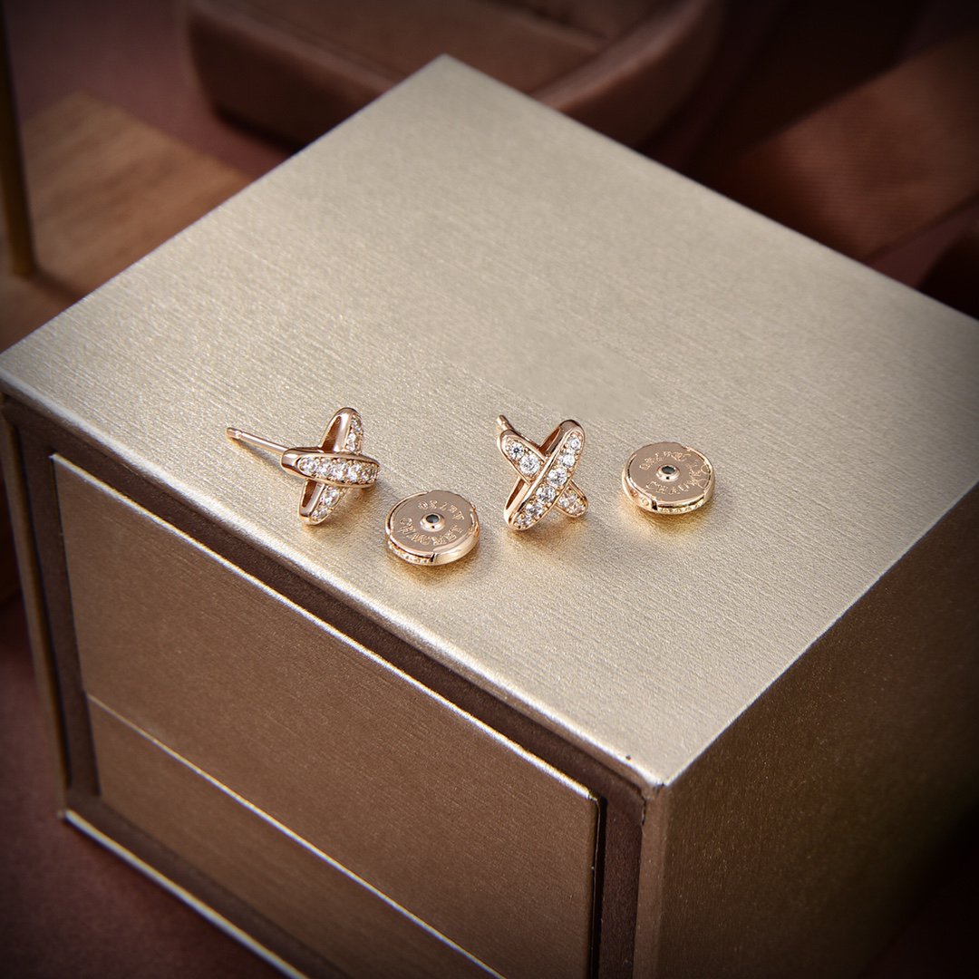 Pomuse JEUX DE GOLD DIAMOND EARRINGS