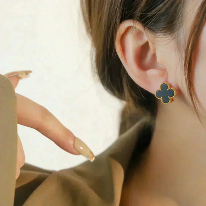 Pomuse CLOVER MEDIUM 1 MOTIFS  ONYX STUD EARRINGS