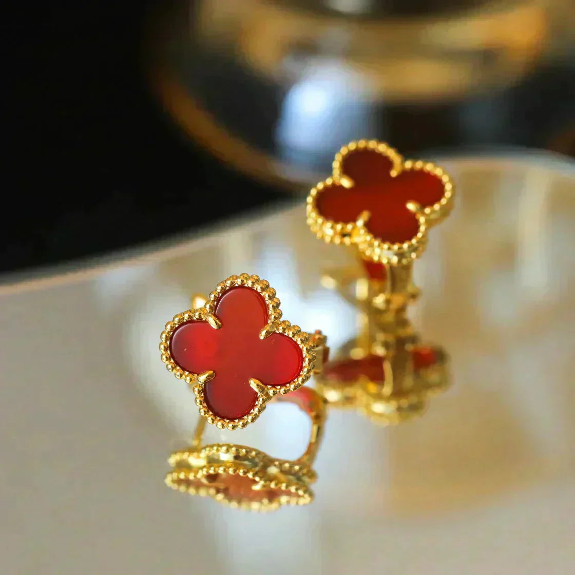 Pomuse CLOVER MEDIUM 1 MOTIFS CARNELIAN  EARRINGS