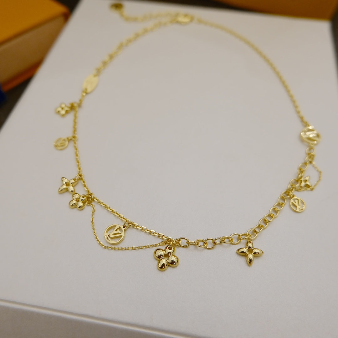 Pomuse BLOOMING SUPPLE NECKLACE BRASS