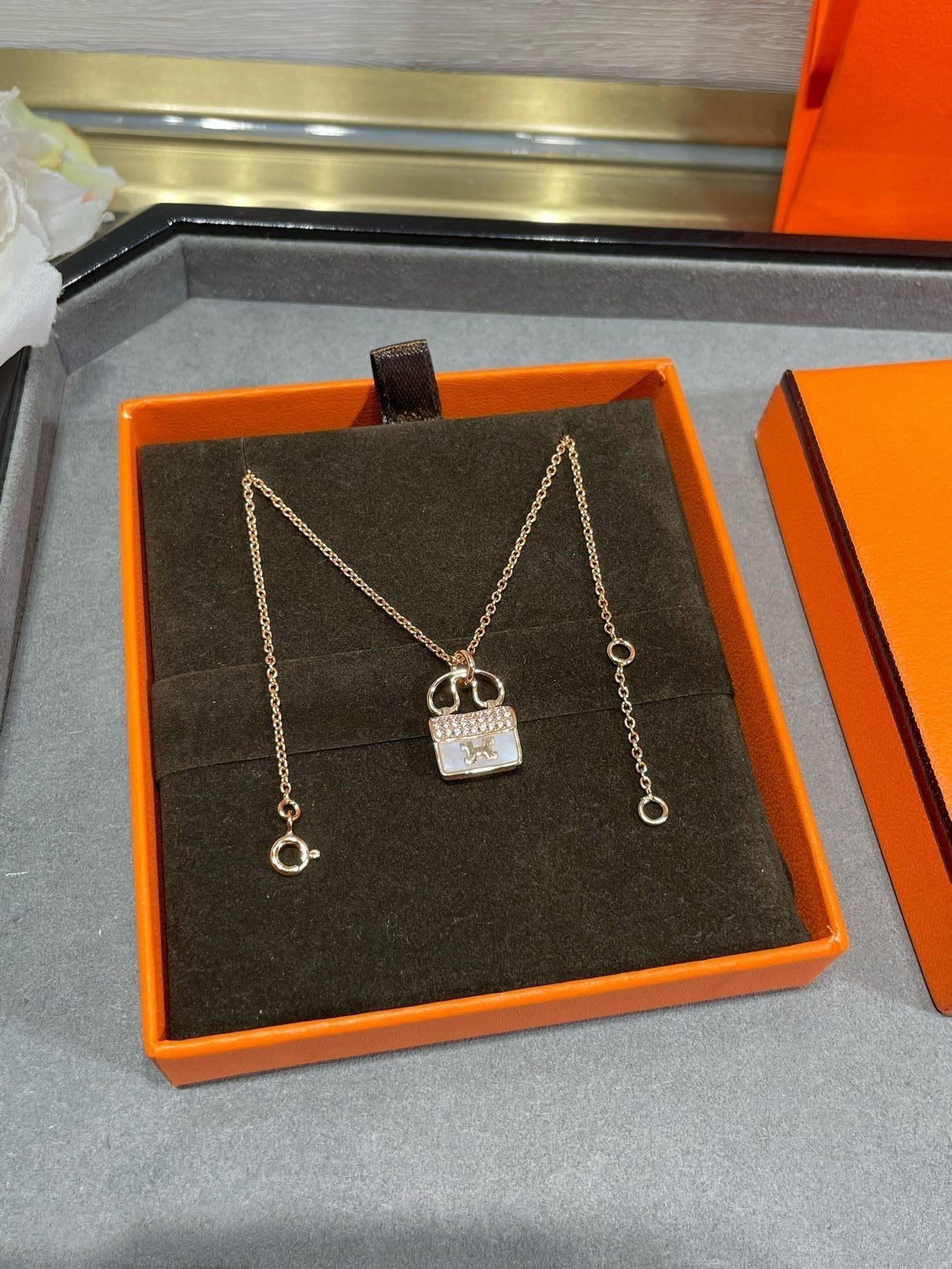 Pomuse H CIRCE MOISSANITE PENDANT NECKLACE GOLD