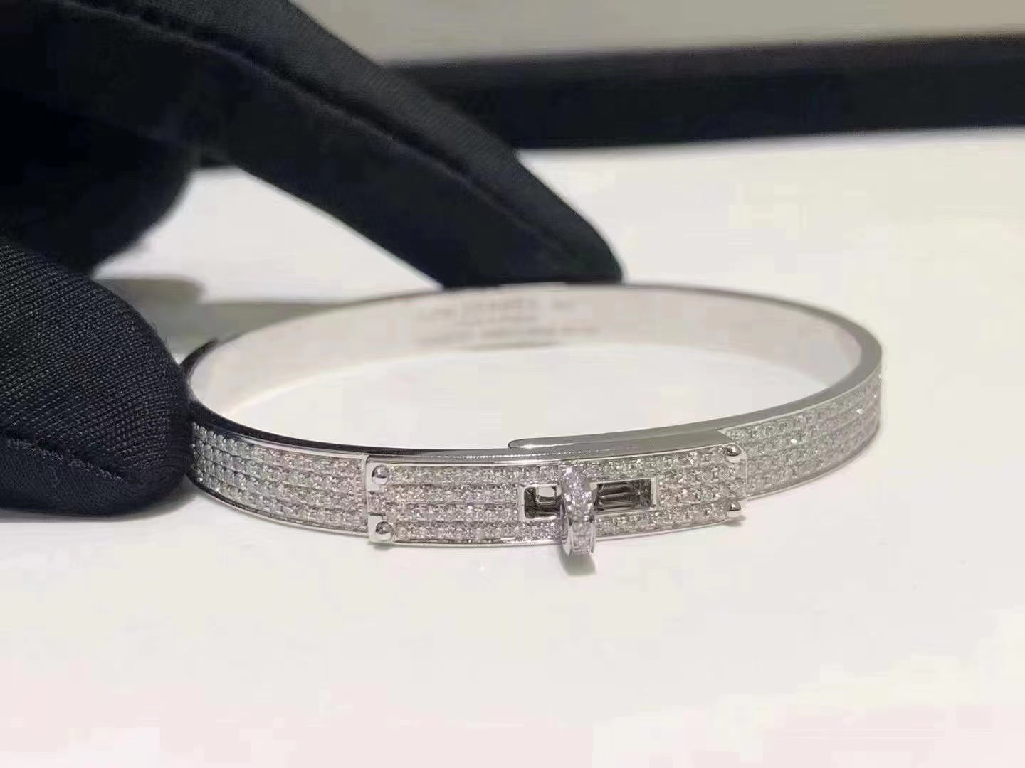 Pomuse H KELLY BRACELET IN SILVER AND FULL PAVE DIAMOND