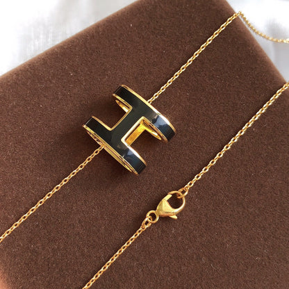 Pomuse H CLIC BLACK ENAMEL GOLD NECKLACE