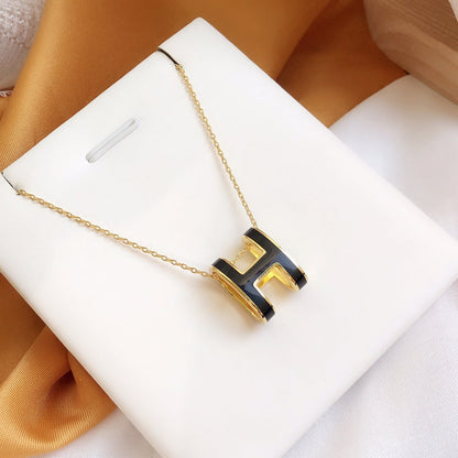 Pomuse H CLIC BLACK ENAMEL GOLD NECKLACE