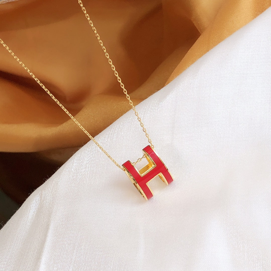 Pomuse HM CLIC RED ENAMEL GOLD NECKLACE
