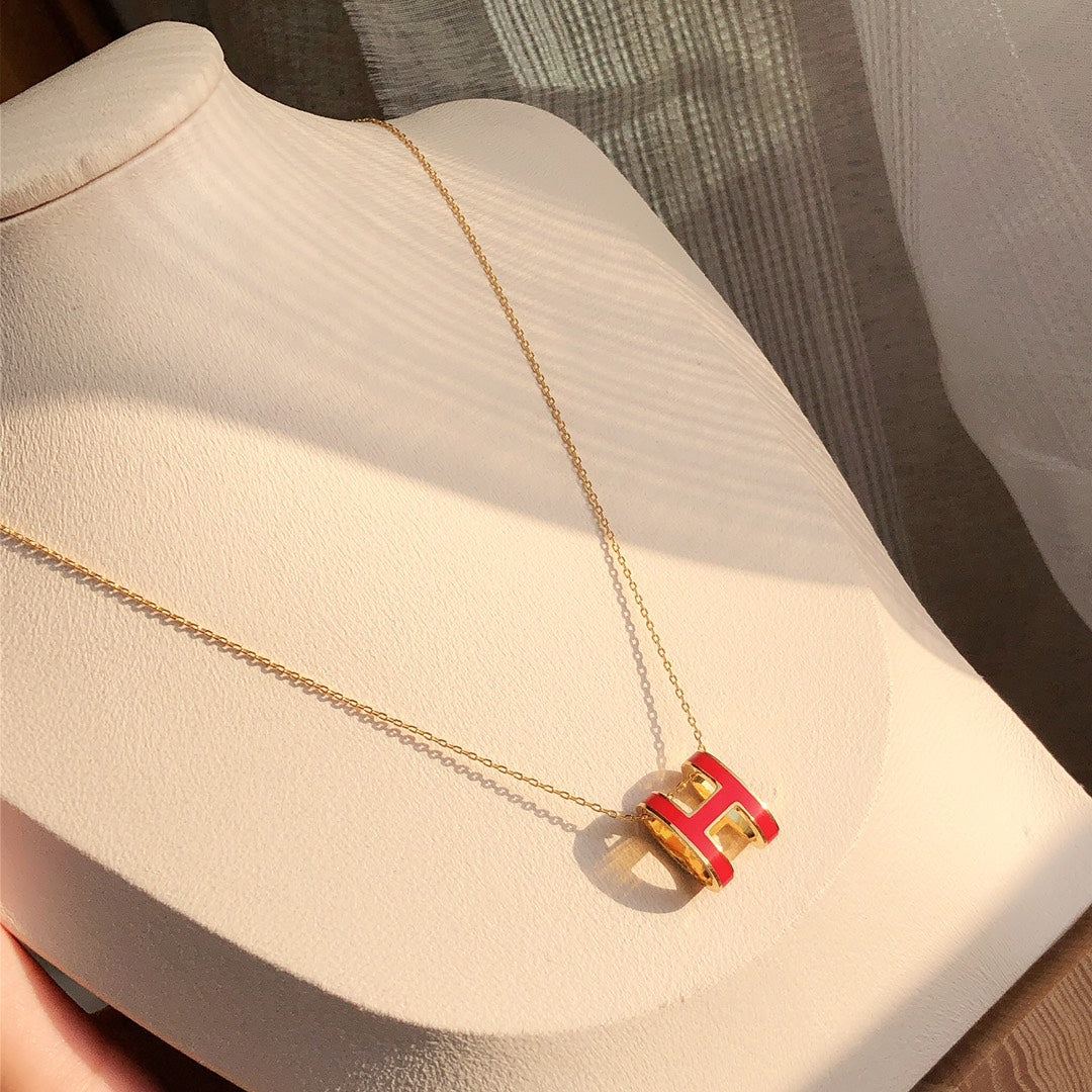 Pomuse HM CLIC RED ENAMEL GOLD NECKLACE