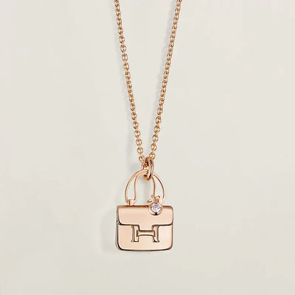Pomuse AMULETTE PEDANT ROSE GOLD NECKLACE