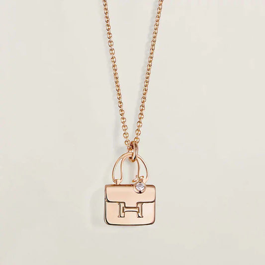 Pomuse AMULETTE PEDANT ROSE GOLD NECKLACE