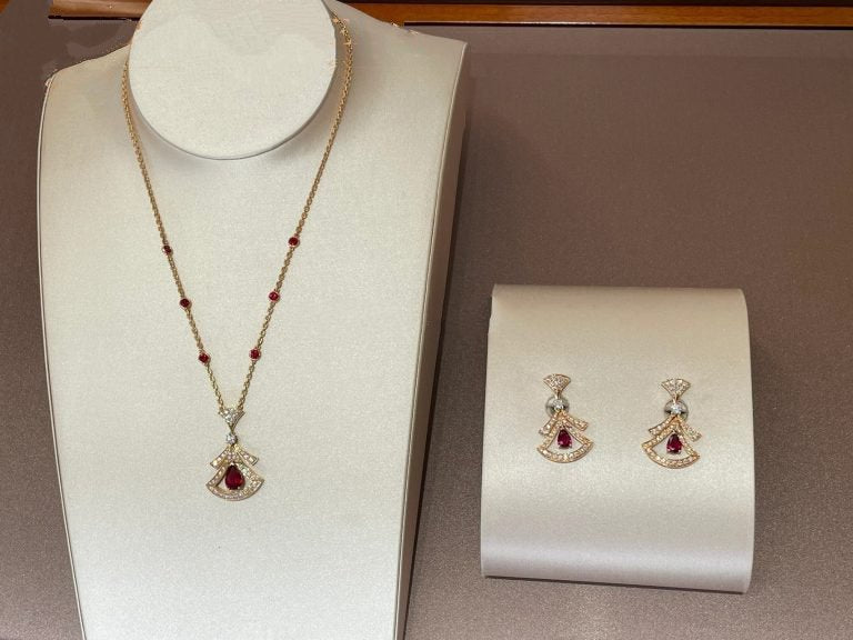 Pomuse DREAM NECKLACE CARNELIAN DIAMOND PINK GOLD