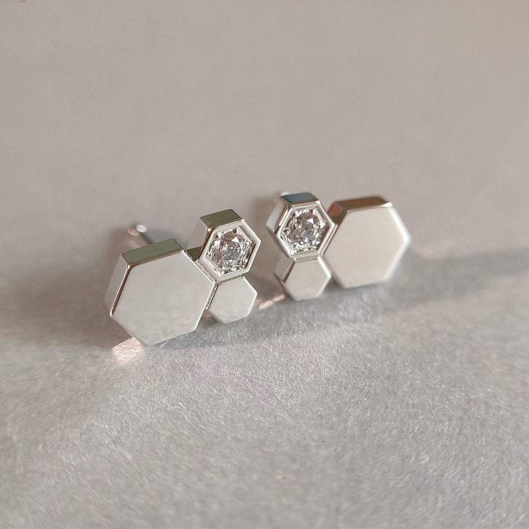 Pomuse BEE LOVE SILVER DIAMOND EARRINGS