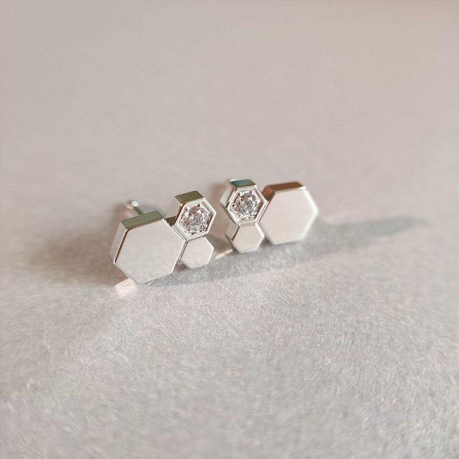Pomuse BEE LOVE SILVER DIAMOND EARRINGS