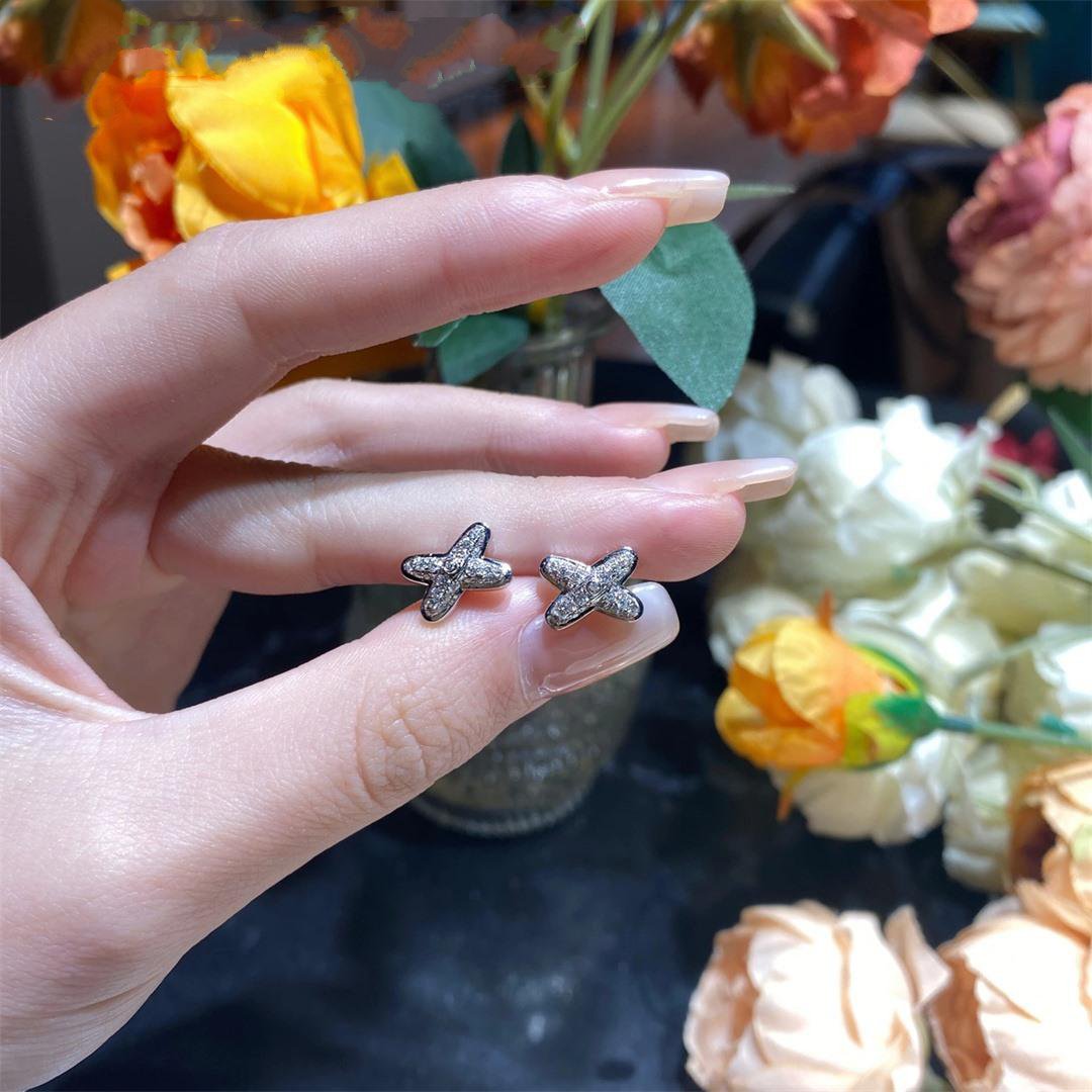 Pomuse JEUX DE SILVER DIAMOND EARRINGS
