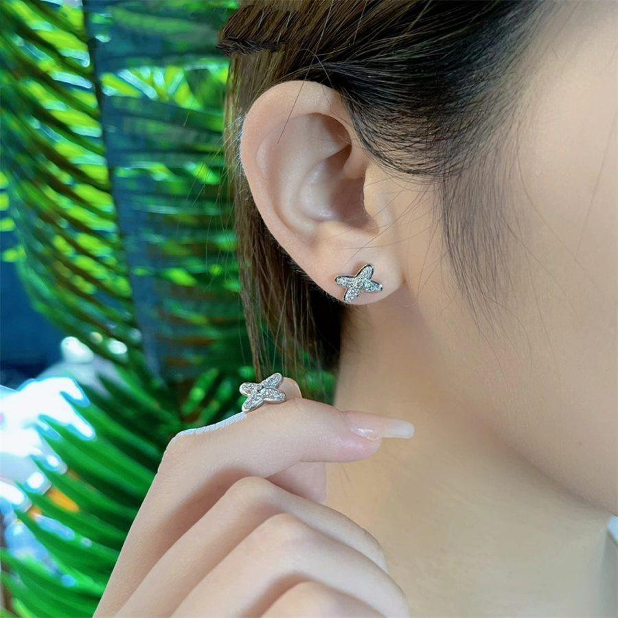 Pomuse JEUX DE SILVER DIAMOND EARRINGS