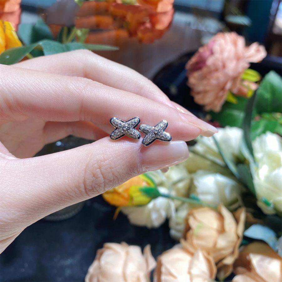 Pomuse JEUX DE SILVER DIAMOND EARRINGS