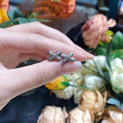 Pomuse JEUX DE SILVER DIAMOND EARRINGS