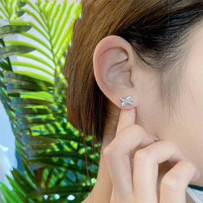 Pomuse JEUX DE SILVER DIAMOND EARRINGS