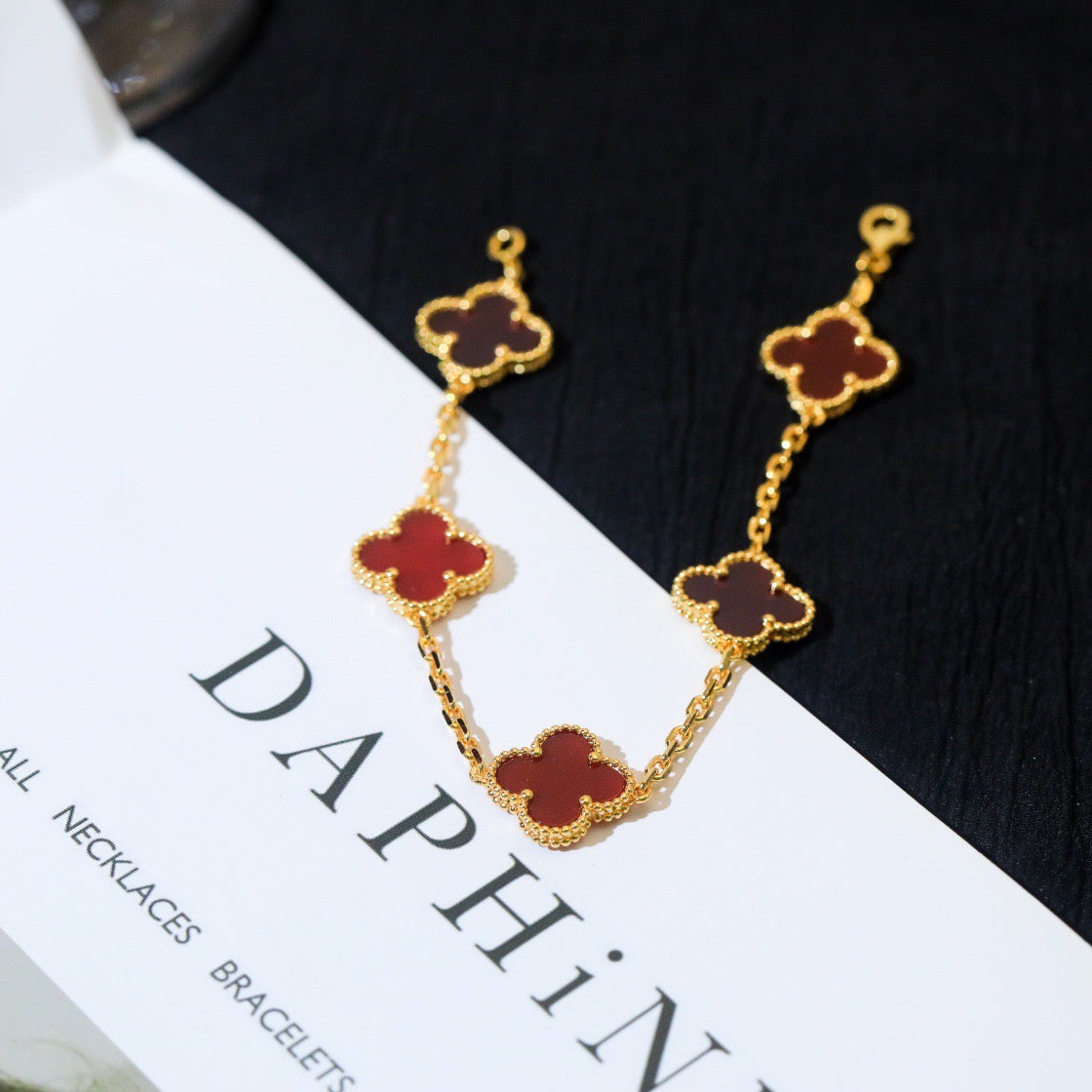 Pomuse CLOVER 5 MOTIFS RED AGATE  BRACELET