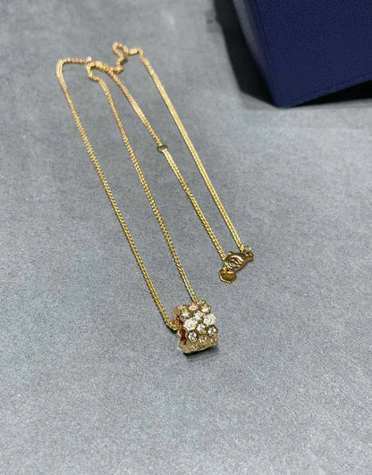 Pomuse BEE LOVE DIAMOND PAVED 3 ROW NECKLACE