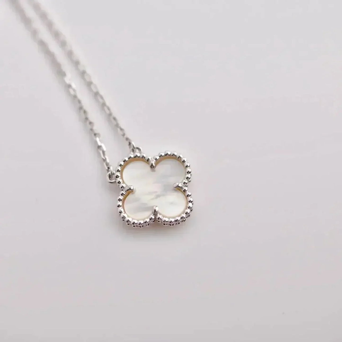 Pomuse CLOVER  15MM WHITE MOTHER-OF-PEARL SILVER