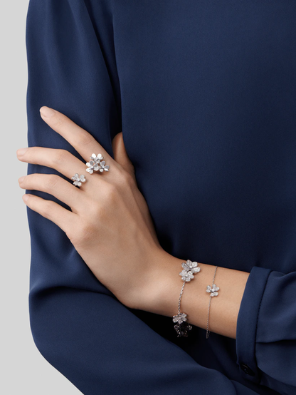 Pomuse FRIVOLE SILVER FLOWER DIAMOND BRACELET