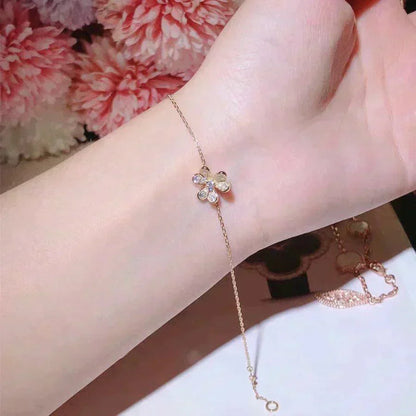 Pomuse FRIVOLE GOLD FLOWER DIAMOND BRACELET