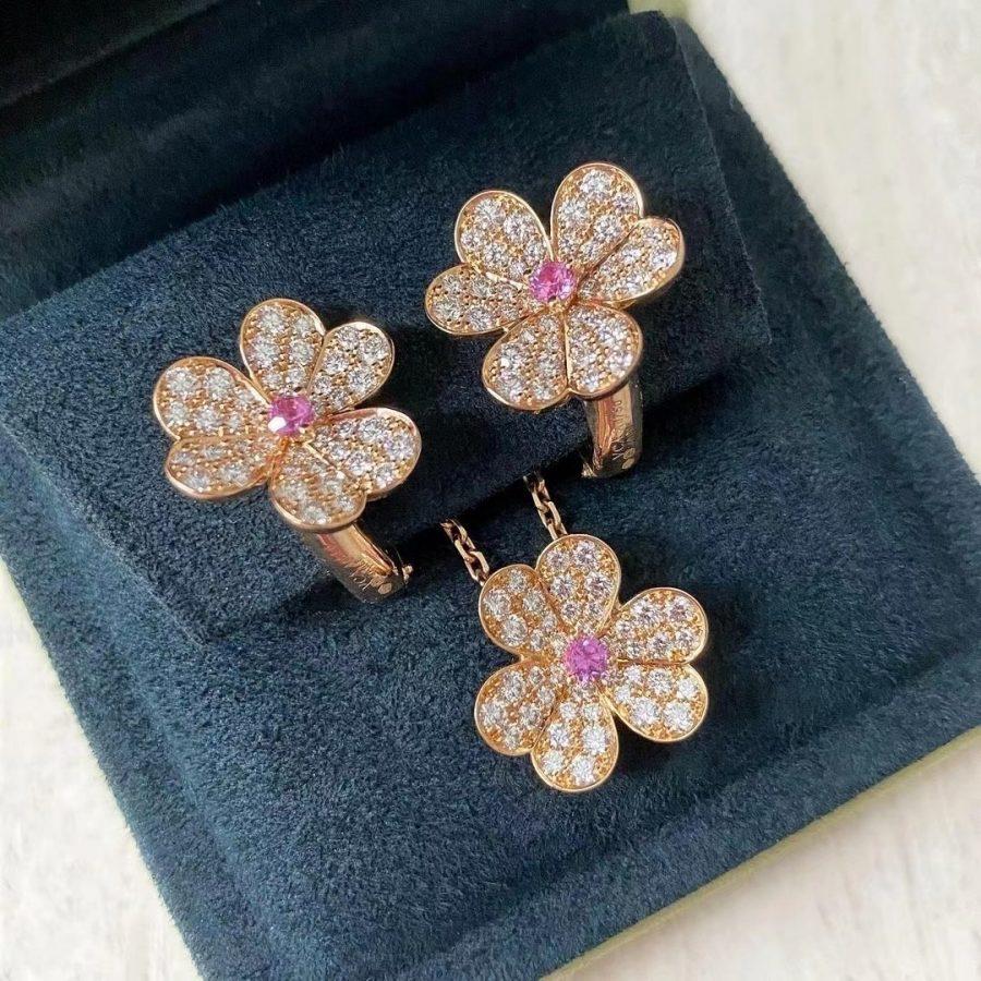 Pomuse FRIVOLE ROSE GOLD FLOWER DIAMOND NECKLACE