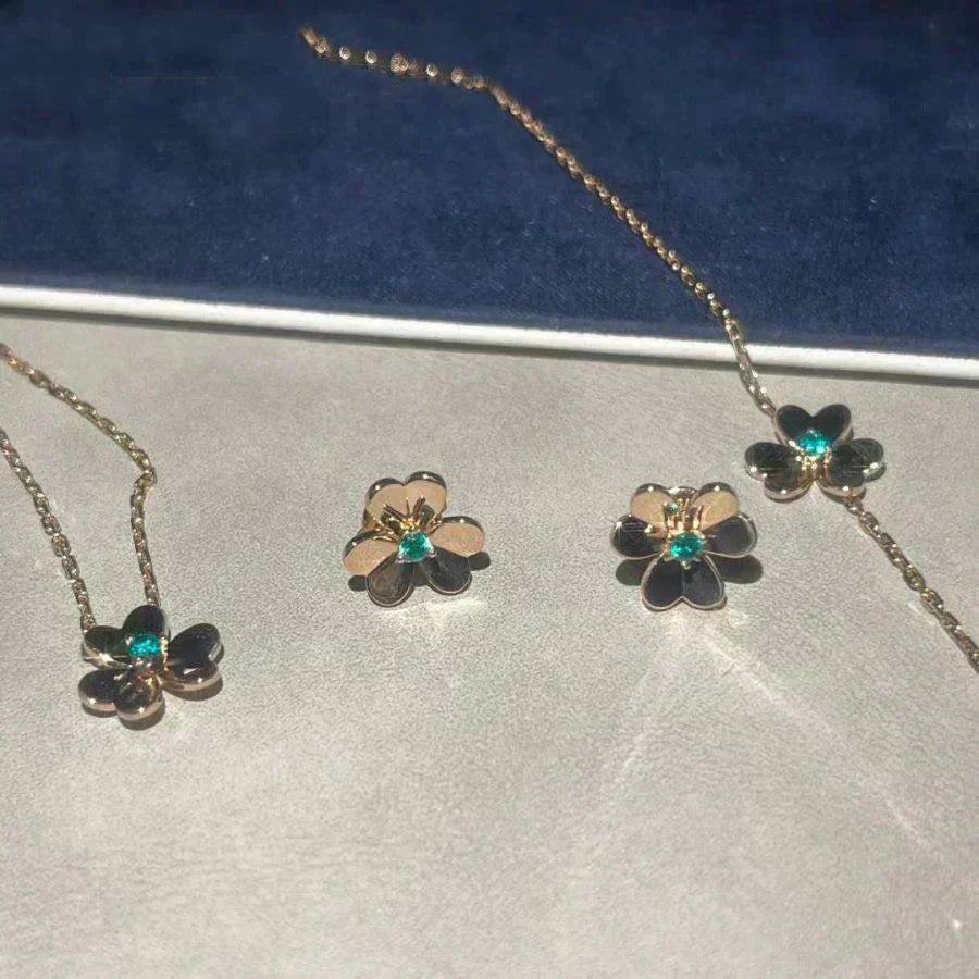 Pomuse FRIVOLE  FLOWER MALACHITE EARRINGS