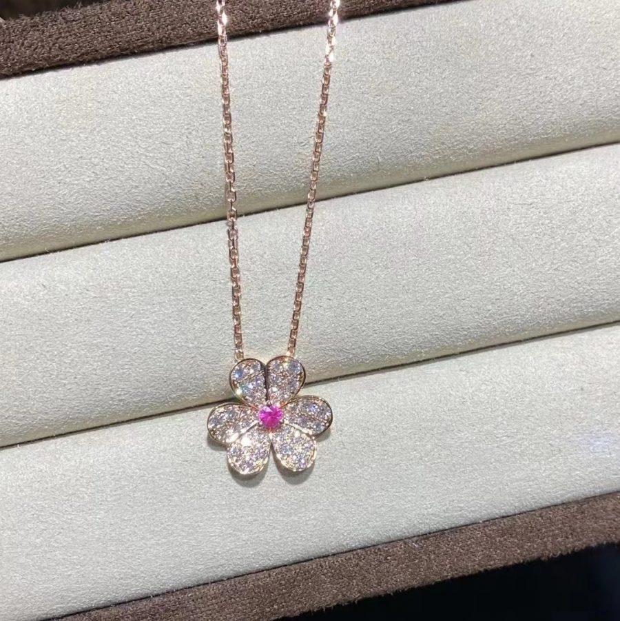 Pomuse FRIVOLE ROSE GOLD FLOWER DIAMOND NECKLACE