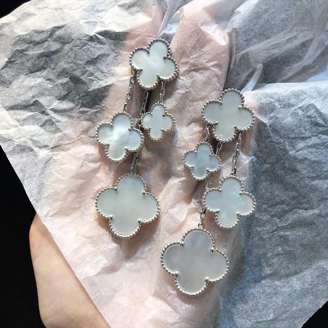 Pomuse CLOVER EARRINGS WHITE MOP 4 MOTIFS SILVER