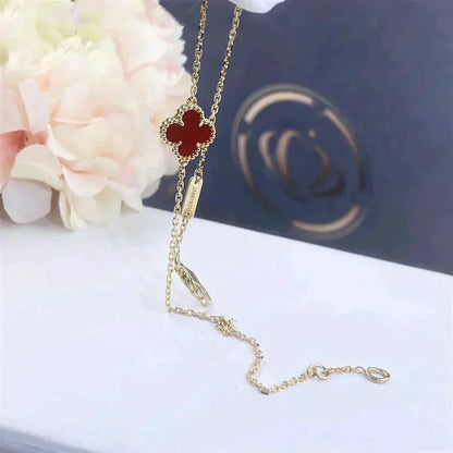 Pomuse CLOVER  CARNELIAN SINGLE FLOWER BRACELET