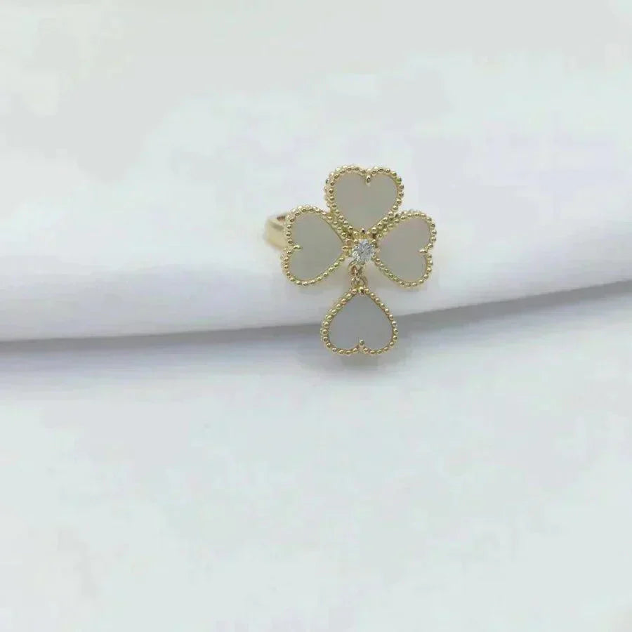 Pomuse SWEET CLOVER WHITE MOP RING