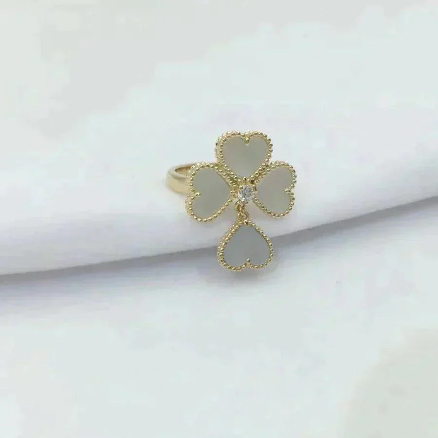 Pomuse SWEET CLOVER WHITE MOP RING