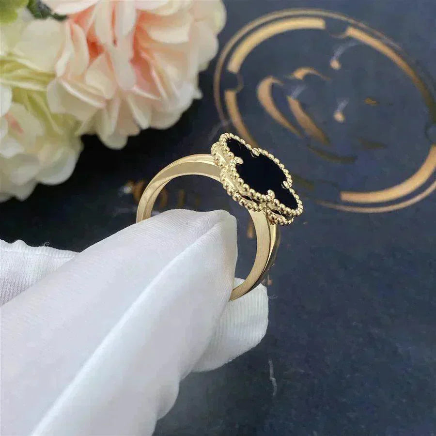 Pomuse CLOVER ONYX RING