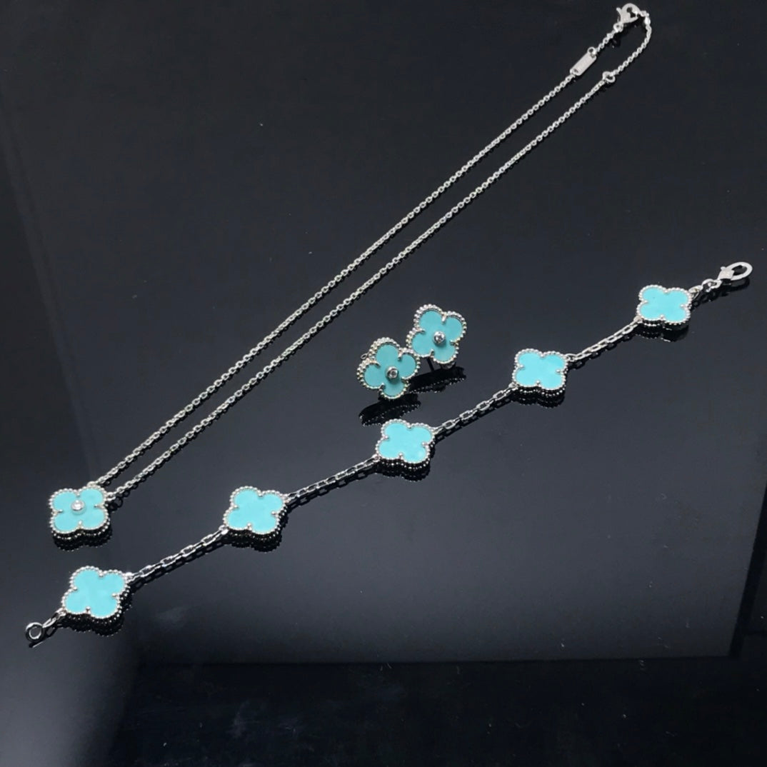 Pomuse CLOVER 1 DIAMOND BLUE SKY SILVER EARRINGS