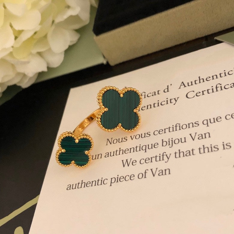 Pomuse CLOVER BETWEEN THE FINGER RING