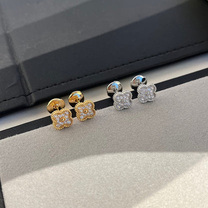 Pomuse CLOVER MINI DIAMOND STUD EARRINGS