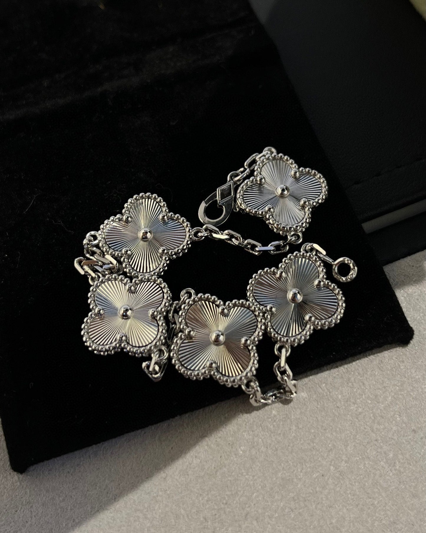 Pomuse CLOVER SILVER 5 MOTIFS BRACELET